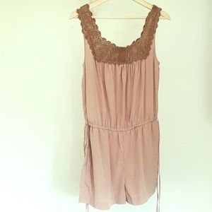 Club Monaco silky beige romper size 4